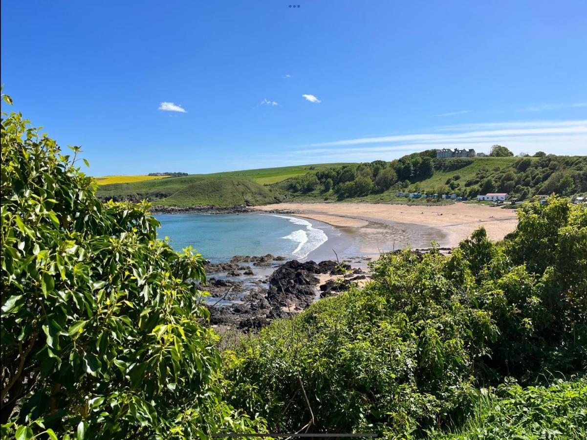 Romantic Luxury Right Next To The Ocean Holiday home Saint Abbs