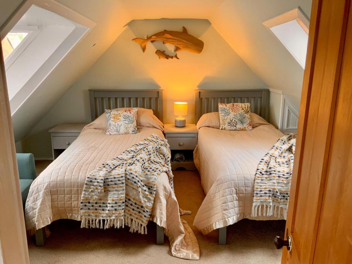 Romantic Luxury Right Next To The Ocean
