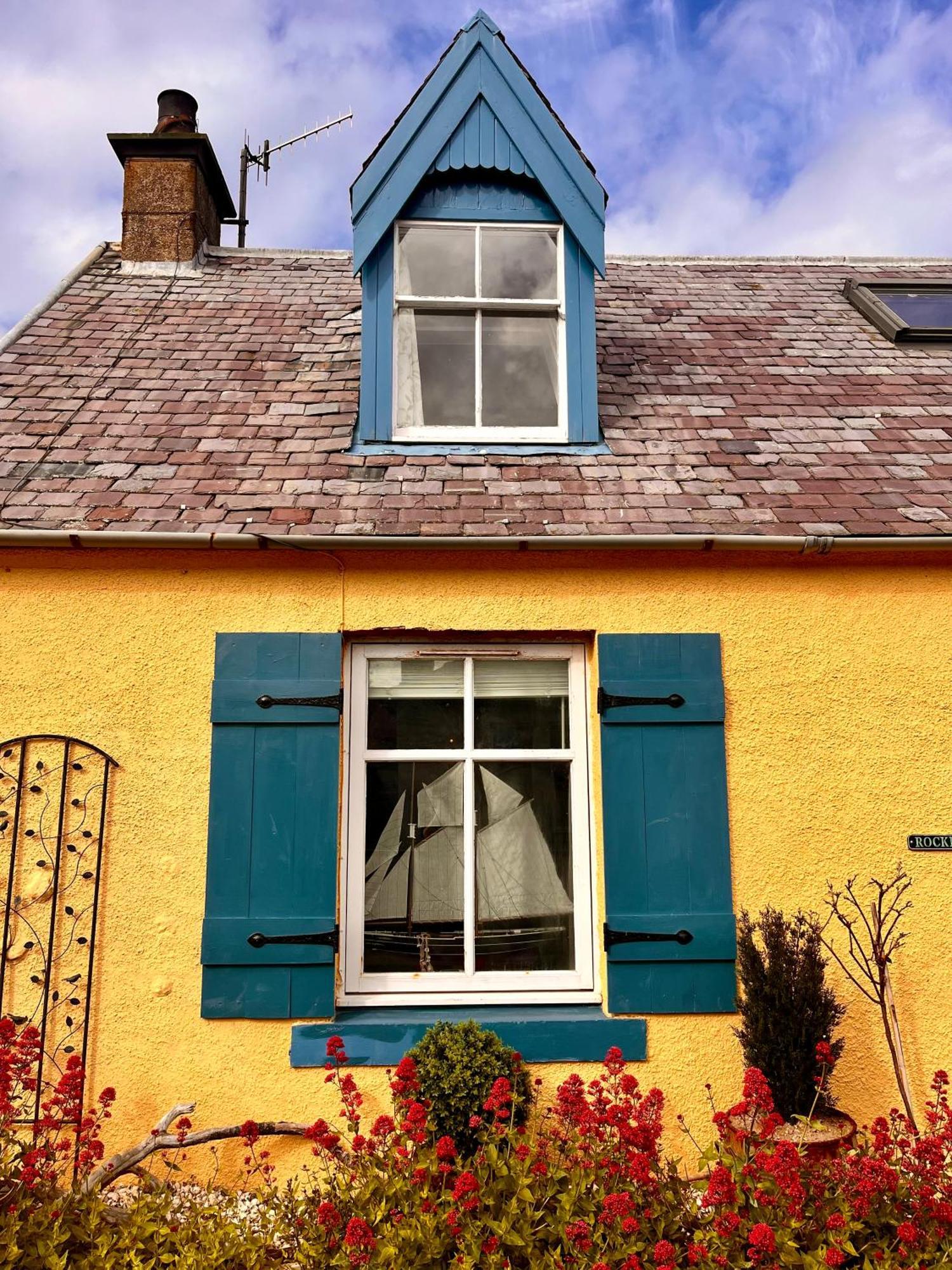 Romantic Luxury Right Next To The Ocean Saint Abbs